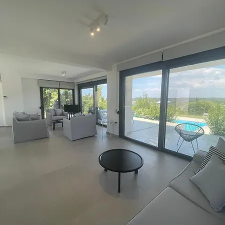 New Luxury Nyaraló *