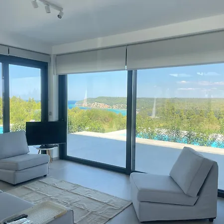 New Luxury بيت للعطل Elani